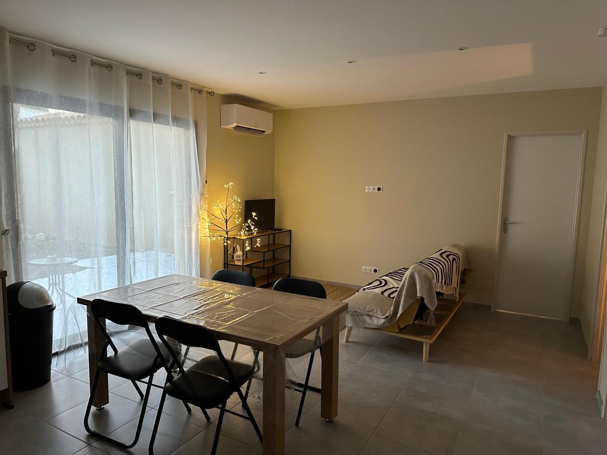 Maison T3 Dans Un Village Calme Saint-Mitre-les-Remparts Экстерьер фото