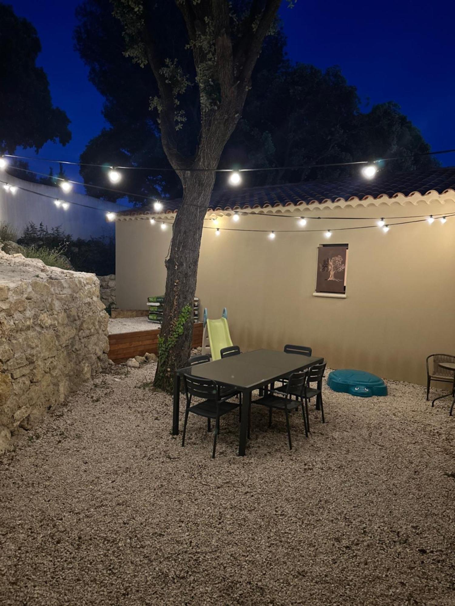 Maison T3 Dans Un Village Calme Saint-Mitre-les-Remparts Экстерьер фото