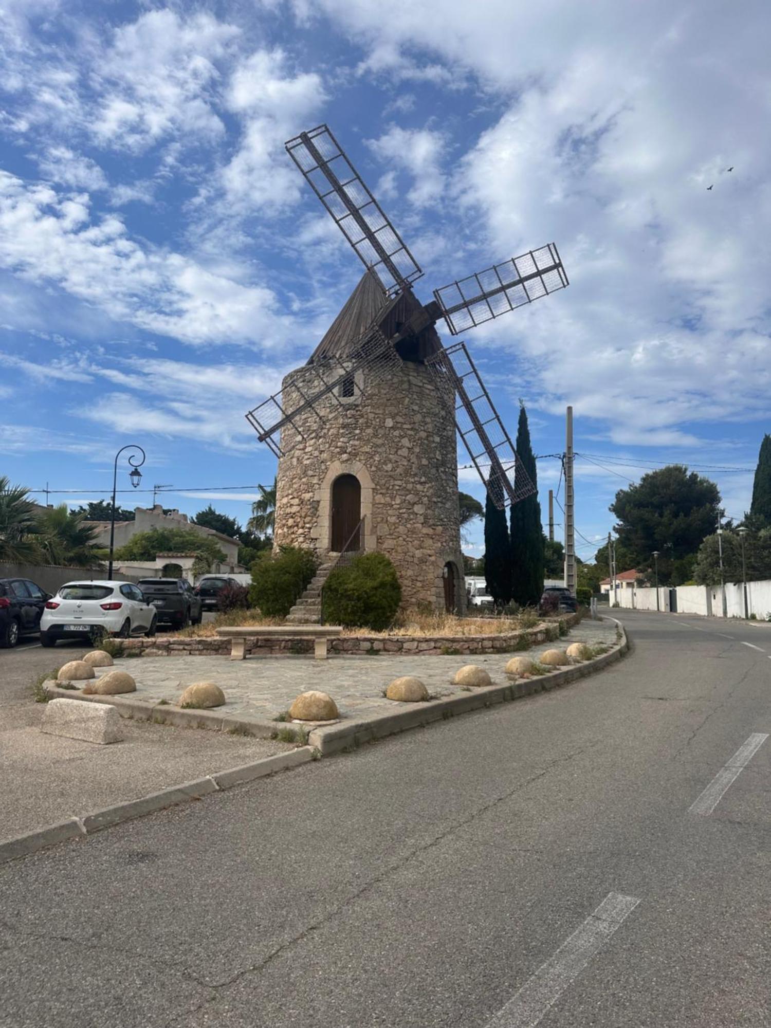 Maison T3 Dans Un Village Calme Saint-Mitre-les-Remparts Экстерьер фото